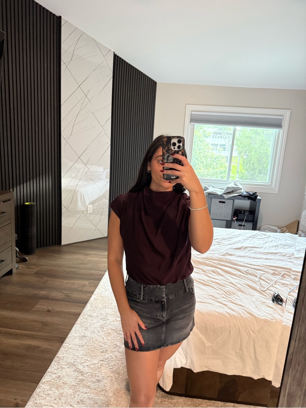 Express Short Sleeve Mock Neck Top - Burgundy